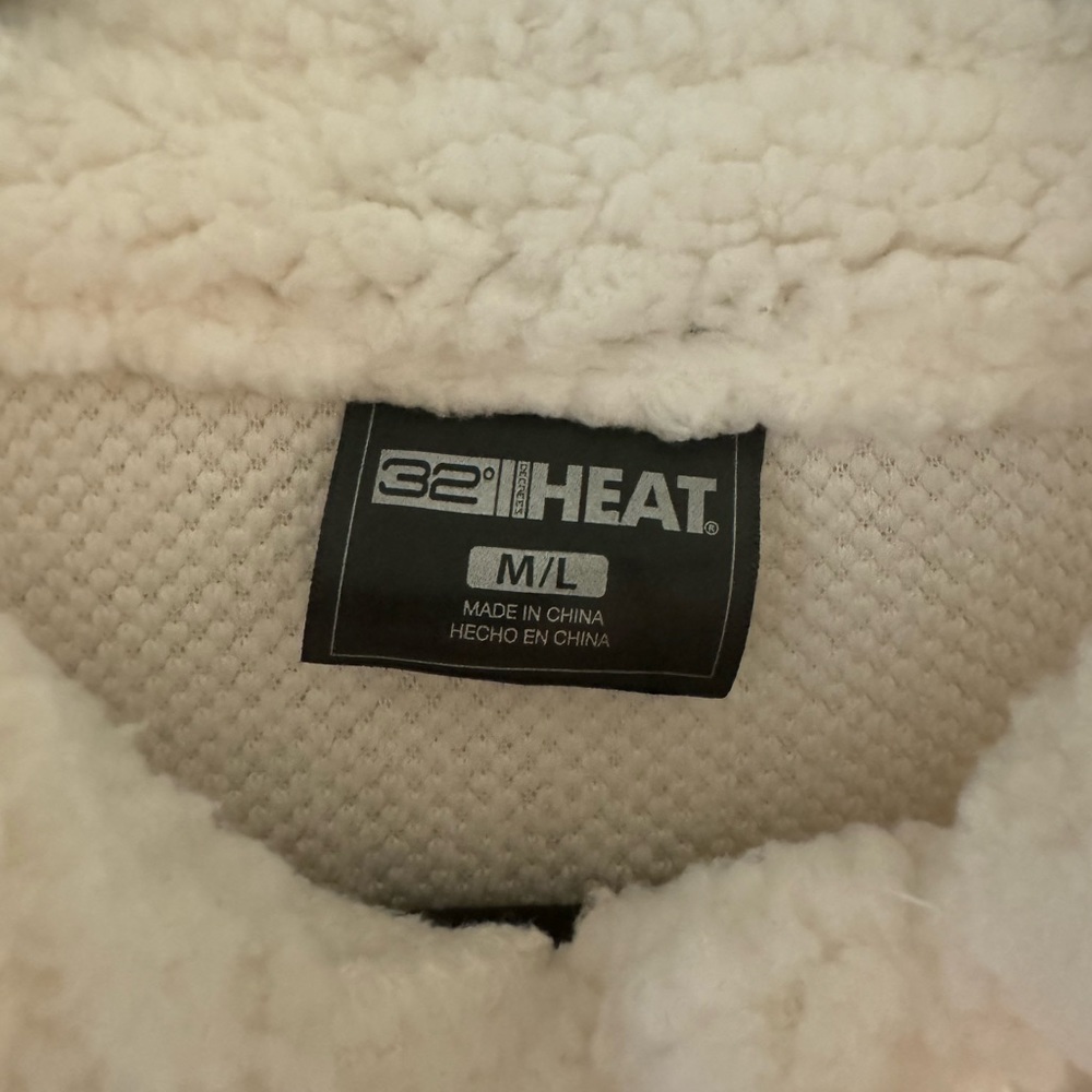 32 Degrees Shacket - Picture 4 of 5